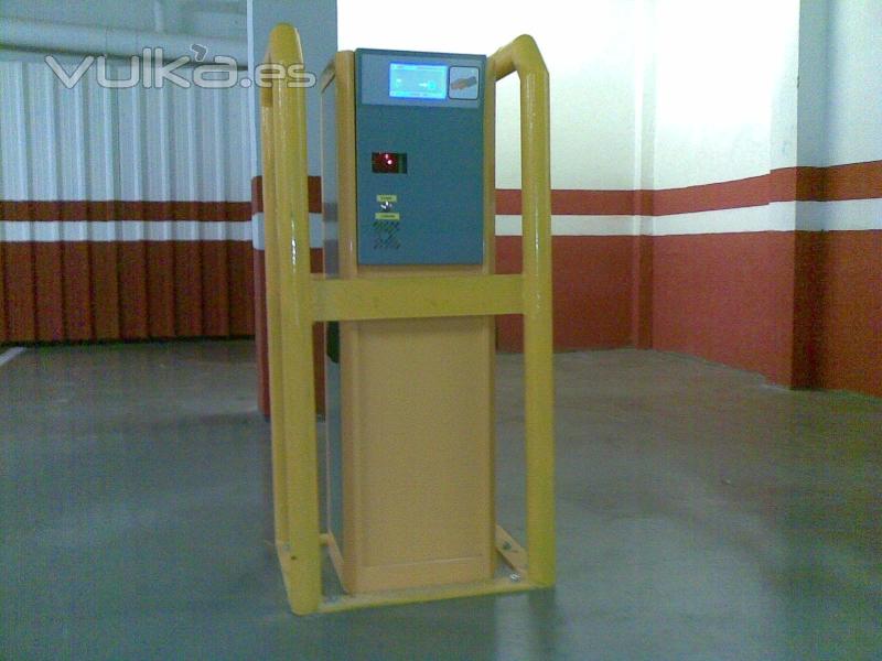 ALT Automatismos le ofrece, Poste Terminal de Salida, con lector de tarjetas de proximidad RFID, con variantes de ...