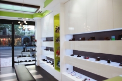 Zapateria trescatorce de la  calle narvaez, madrid