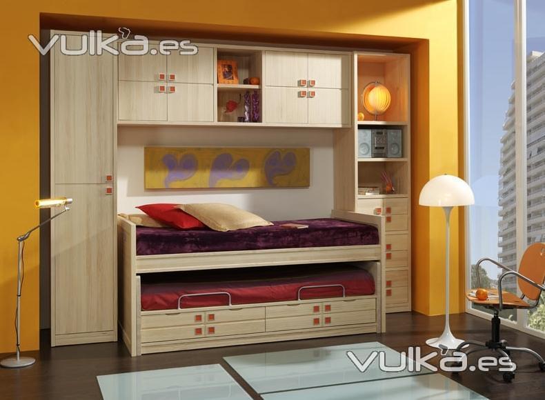 Dormitorio juvenil a medida en madera maciza