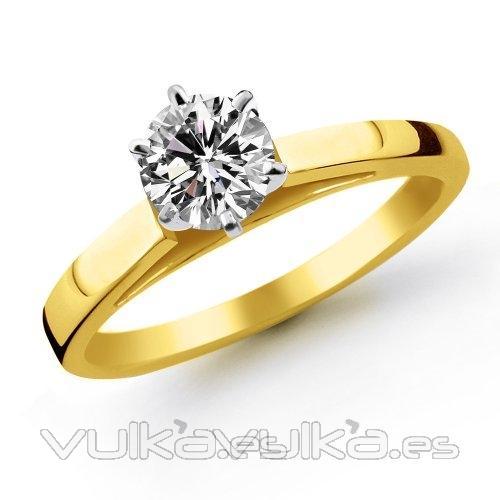 anillo con diamante central en diferentes pesos y color de oro