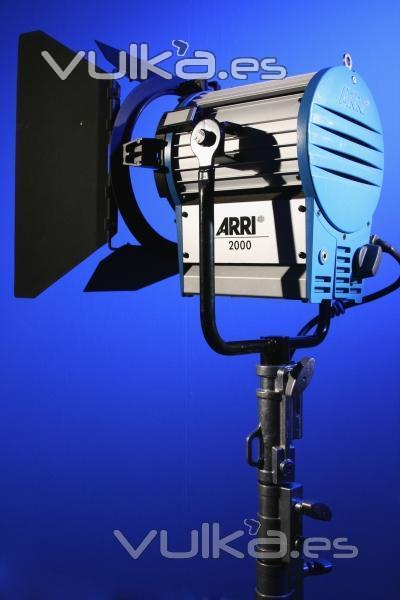 ARRI FRESNEL 2 KW, 1 KW....