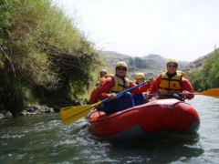 Rafting at vilcanota river