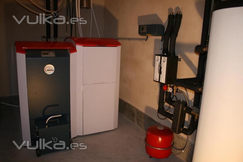 Instalación en vivienda de 250Mts de caldera de biomasa Solvis Lino 30Kw con acumulador de 300Lts Solvis Therm en ...