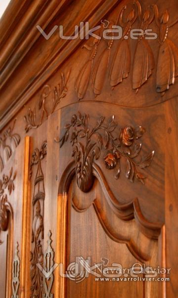 detalles de talla de madera