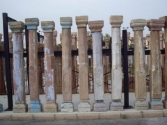 Columnas de piedra, marmol, madera de teca