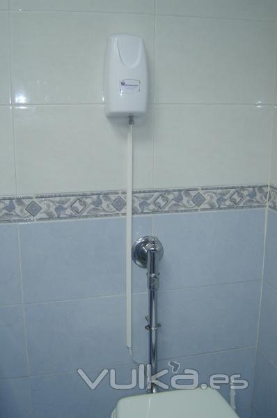 Instalacion de un Bacteriostatico en un aseo sin deposito de agua.