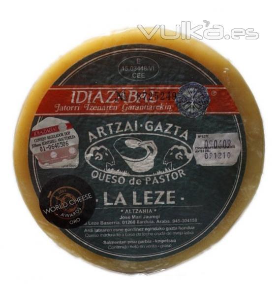 Queso Idiazabal sin ahumar, 1.250 grs. Con la excelente materia prima que se obtiene de la leche de las ovejas ...