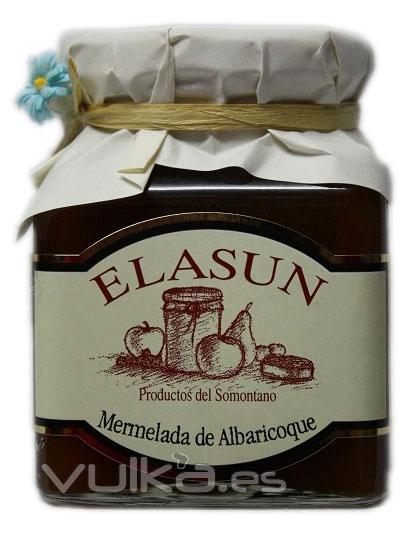 La Mermelada de Albaricoque liga estupendamente con cerdo asado, pescados blancos, salsas, queso fresco y repostera. 