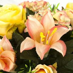 Bouquet artificial de flores rosa llilium hortensia amarillo detalle en lallimona.com