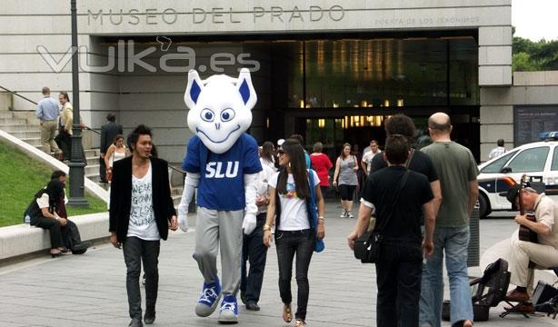 Billiken de paseo