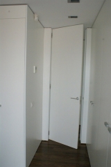 Puerta interior de suelo ha techo lacado blanco