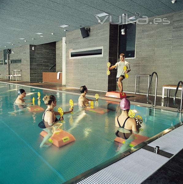 Piscina independiente para actividades dirigidas.