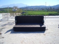 Escenario abierto a una sola cara vista frontal