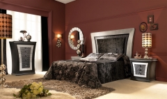 Dormitorio wonderland acabado en plata y cabezal tapizado