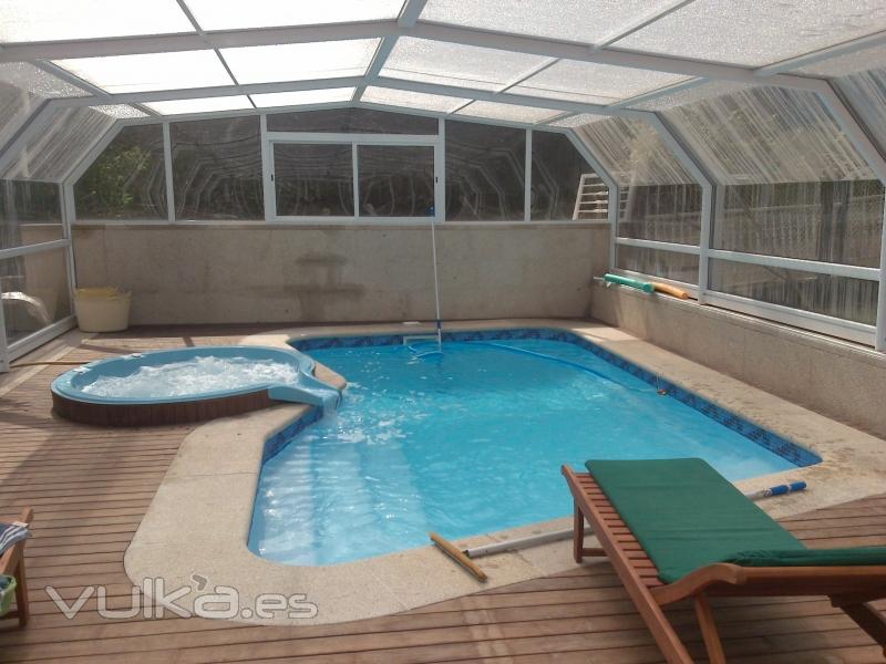 Piscina Modelo Londres con jacuzzi