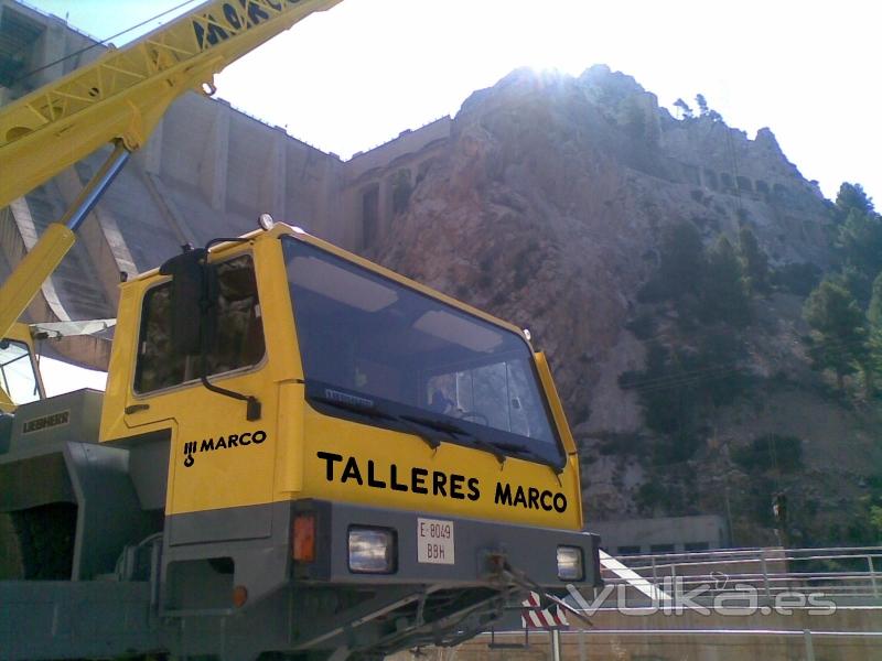  Gra 19 LIEBHERR 40 TM 