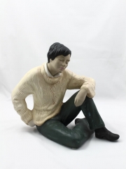 Figuras de porcelana de calidad figura porcelana chico sueter oasisdecor.com