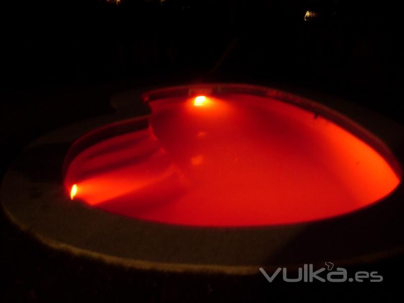 Piscina Modelo Oporto con Foco de Led 2