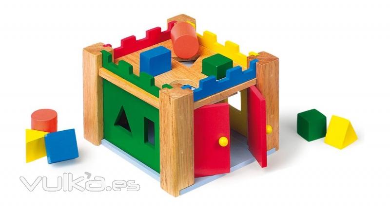 juguetes de madera www.giocojuguetes.com. Castillo de madera para meter piezas