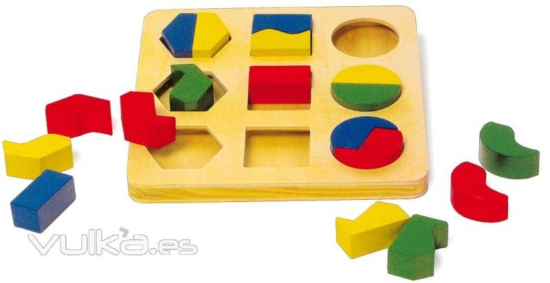 juguetes de madera www.giocojuguetes.com. Puzle para meter piezas geométricas