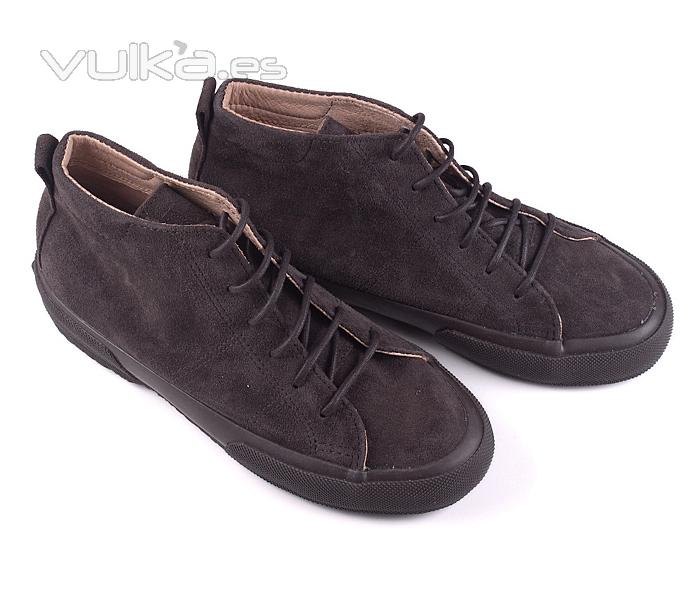 Bota Superga con cordn  disponible hasta talla 43 , www.trescatorcezapatos.com