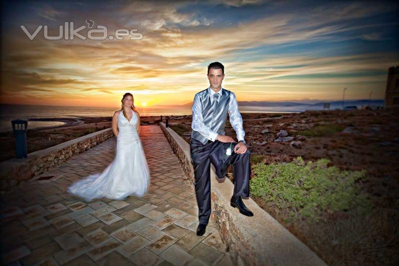 PUESTA-DE-SOL-BODA-ANTONIO-SILES-FOTOGRAFIA-PLAYA