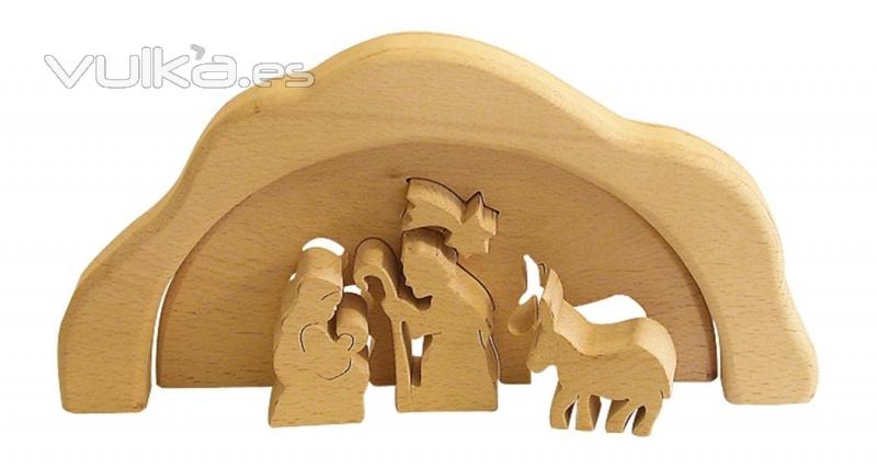 juguetes de madera www.giocojuguetes.com. Nacimiento madera de haya