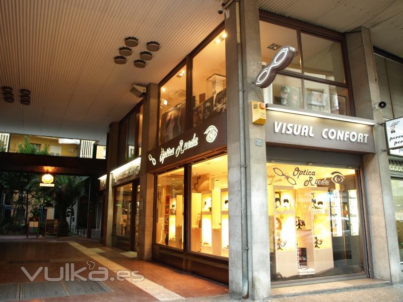 Nuestra óptica situada en uno de los ejes comerciales de Girona, calle Migdia, 25.