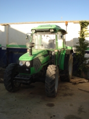 Deutz fahr agroplus 80 con pala tenias
