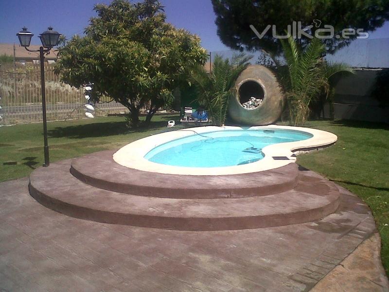 Piscina Modelo Barpool Rion R-50  ( Con hidromasaje, spa, nado contracorriente. Color Blanco )