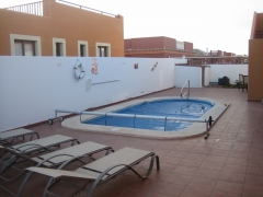 Piscina modelo barpool romana a-61 ( con carro cobertor, y pasamanos entrada escalera )