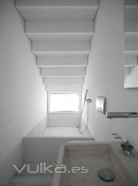 Ideas para aprovechar el espacio bajo las escaleras