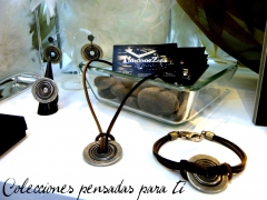 Collares