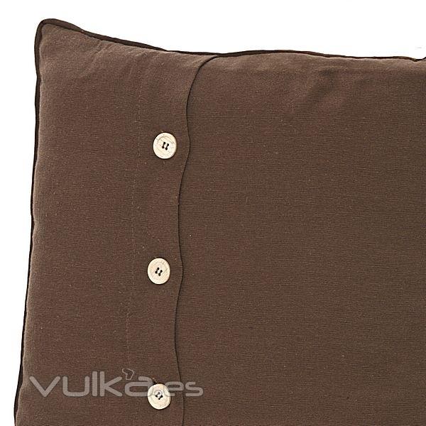 Cojin living basic chocolate 40x40 en lallimona.com detalle1