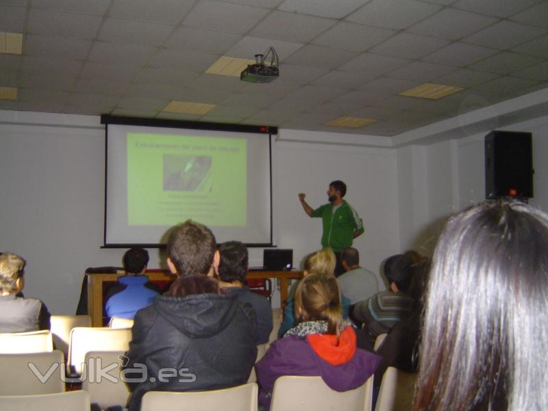 Noble y Fiel Amigo ANFA :Ponencia Pablo Martinez Perez K9-CREIXELL Asturias