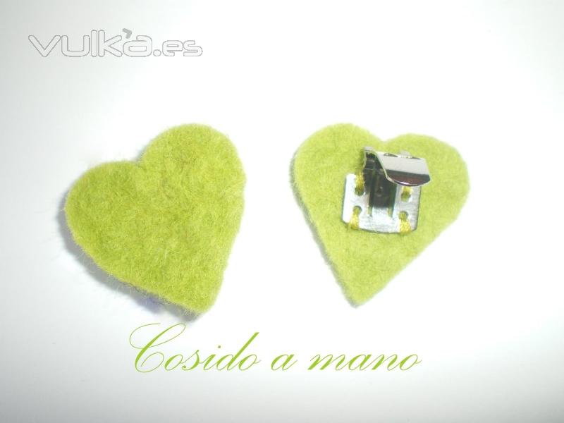 Clips quita y pon de fieltro 3.80EUR/par (varios modelos y colores)