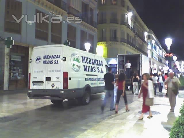 efectuando mudanza en calle larios