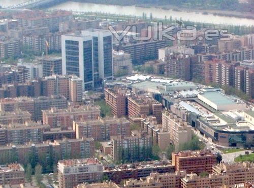 ZARAGOZA: Edificios Oficinas y Congresos WTCZ  y Centro Comercial GRANCASA