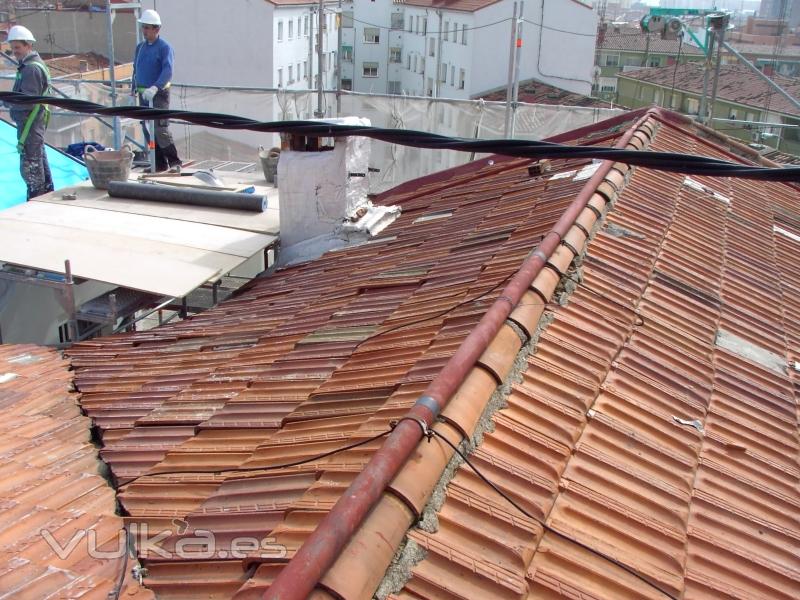 Antes 3:Rehabilitacion de una cubierta en carbanchel, mediante tejas de zinc-alumen Tejas Gerard